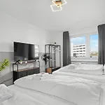 Appartement Premium - 12 People - Fully Equipped - 2 Min Station