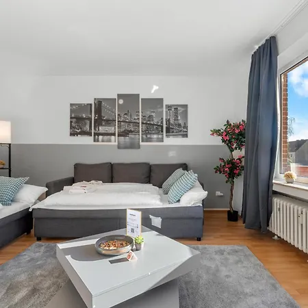 Premium - 12 People - Fully Equipped - 2 Min Station Lejlighed Duisburg