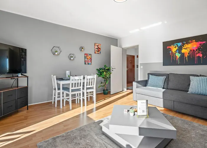 Premium - 12 People - Fully Equipped - 2 Min Station Appartement *