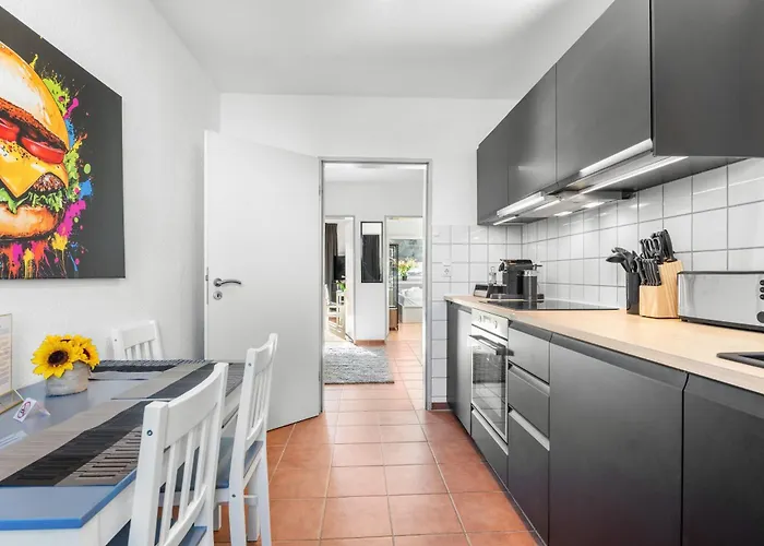 Premium - 12 People - Fully Equipped - 2 Min Station Appartement *