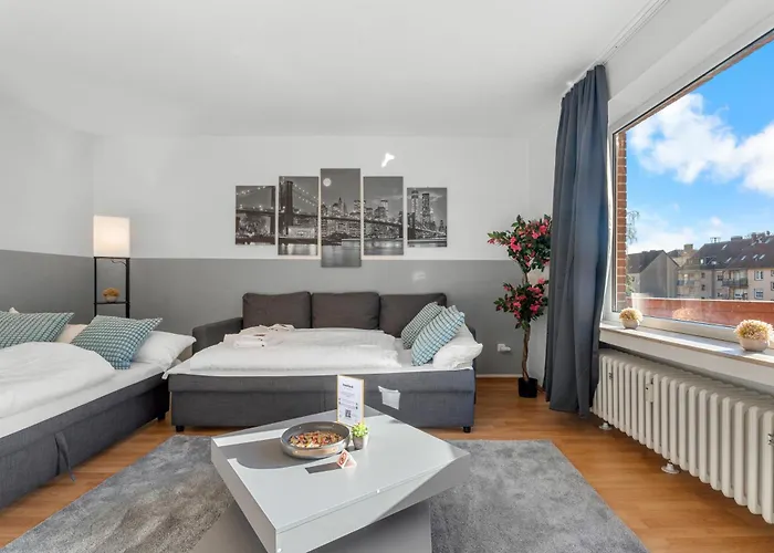 Premium - 12 People - Fully Equipped - 2 Min Station Appartement Duisburg