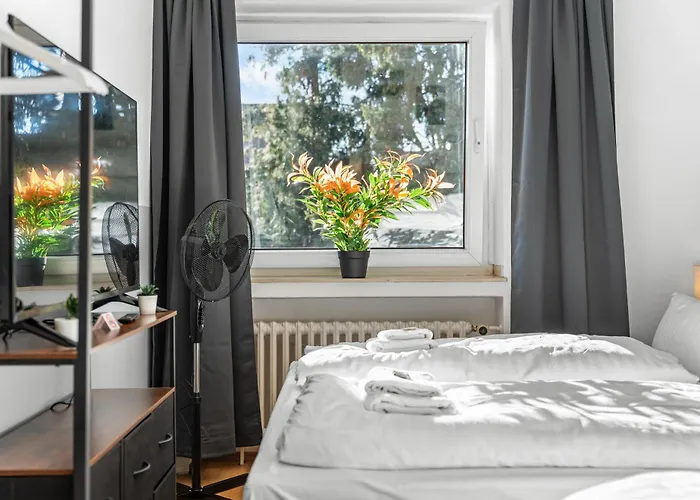 Premium - 12 People - Fully Equipped - 2 Min Station Appartement
